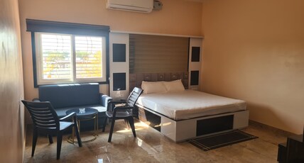 Manglani's lodging and restaurant Room Type - Super deluxe