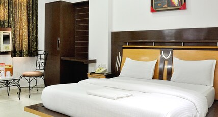 Hotel Indo Continental Room Type - Triple Bed Room