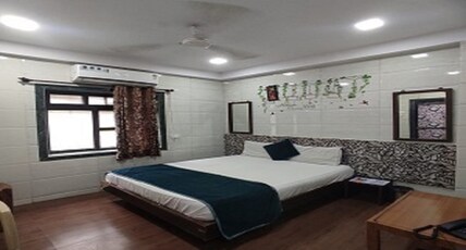 Hotel Geetanjali St Bus Stand Panvel Room Type - AC Deluxe Room