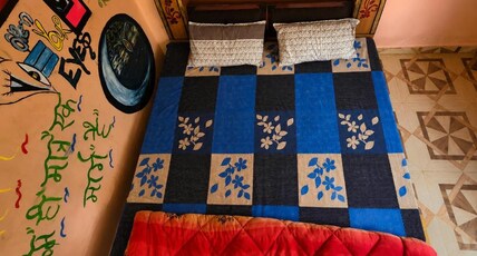 Homies Stay And Cafe Room Type - Double Room