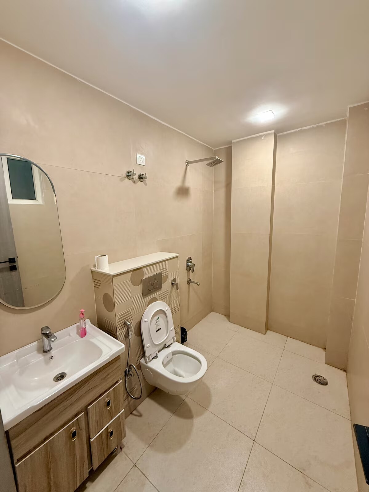 1 BHK By The Hridyam Hospitality - Tap to explore photos