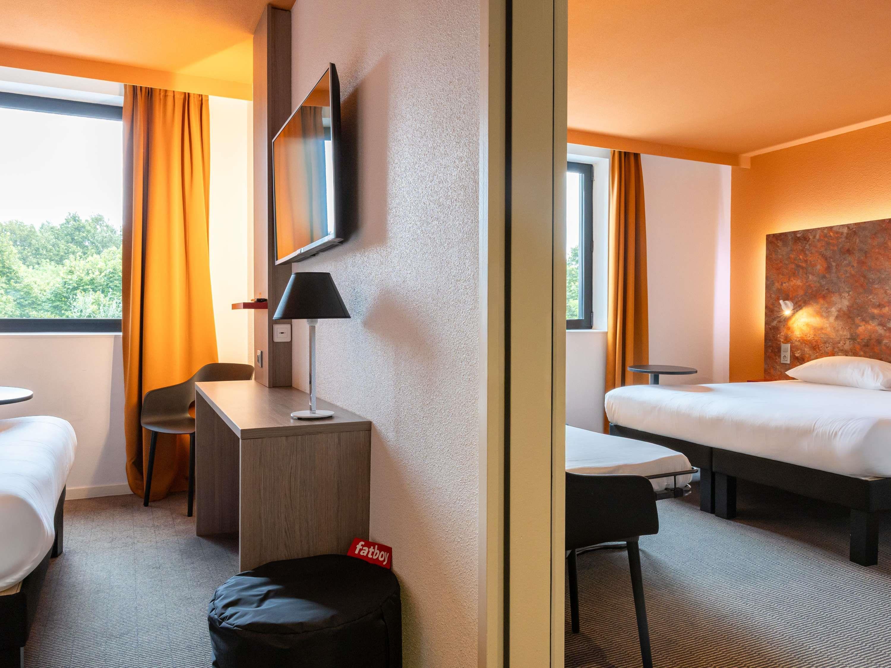 ibis Styles Toulouse Cite Espace - Tap to explore photos