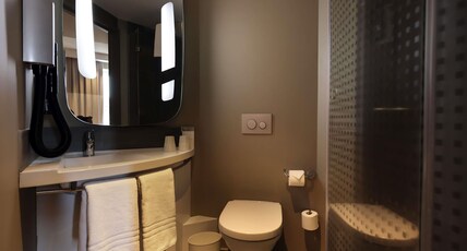 ibis Yerevan Center Room Type - Standard Room with twin beds