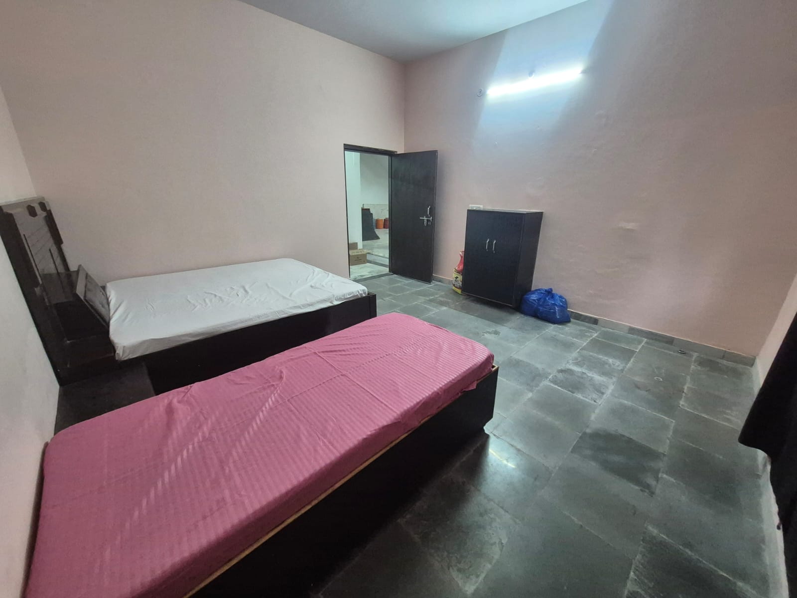 Kridha Home stay.. - Tap to explore photos