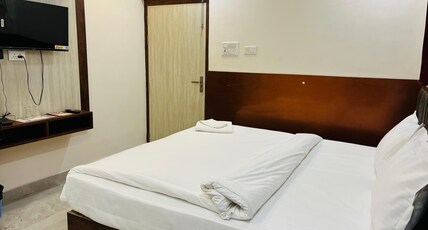 Hotel Yuvaan Room Type - Deluxe Room