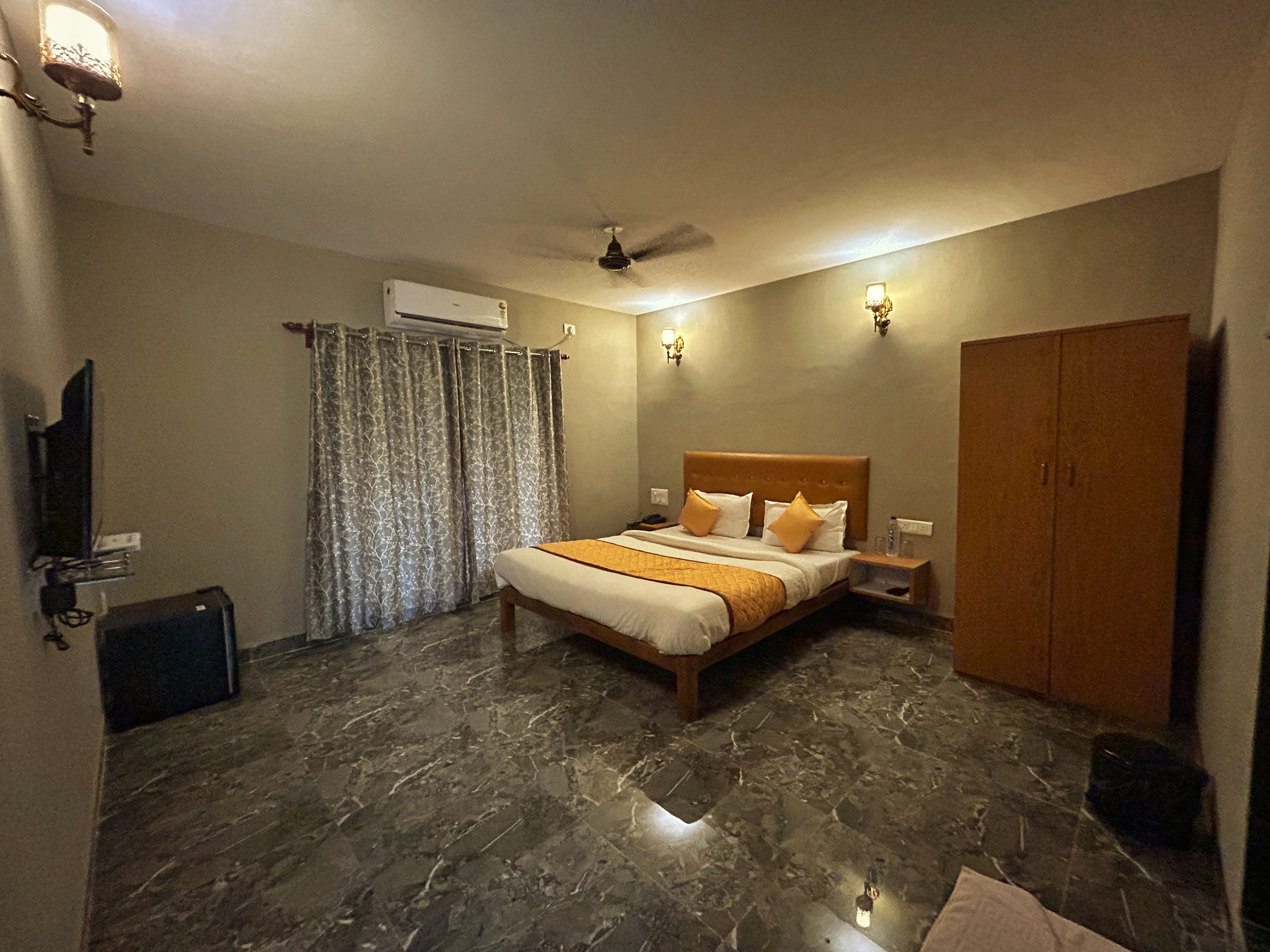 Beach Symphony Resort - Tap to explore photos