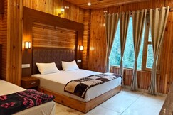 Kirola Divine Retreat : 100 meters from kainchi Dham