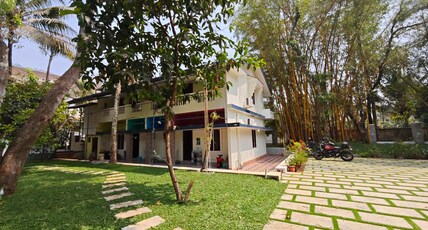 Porte De Munnar Family Cottage Room Type - 1BHK Apartment with extra Single Bedroom