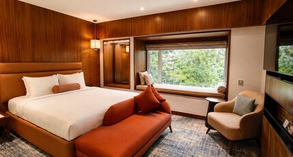Pride Premier Pune Room Type - Celebrity Suite