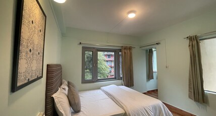 Eevolve An Eco - Hostel And Cafe Room Type - Deluxe Queen room