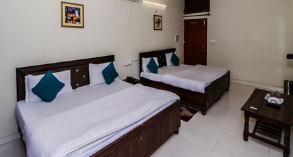 THE DIAMOND RING Room Type - Family Suite AC Four Bed Room
