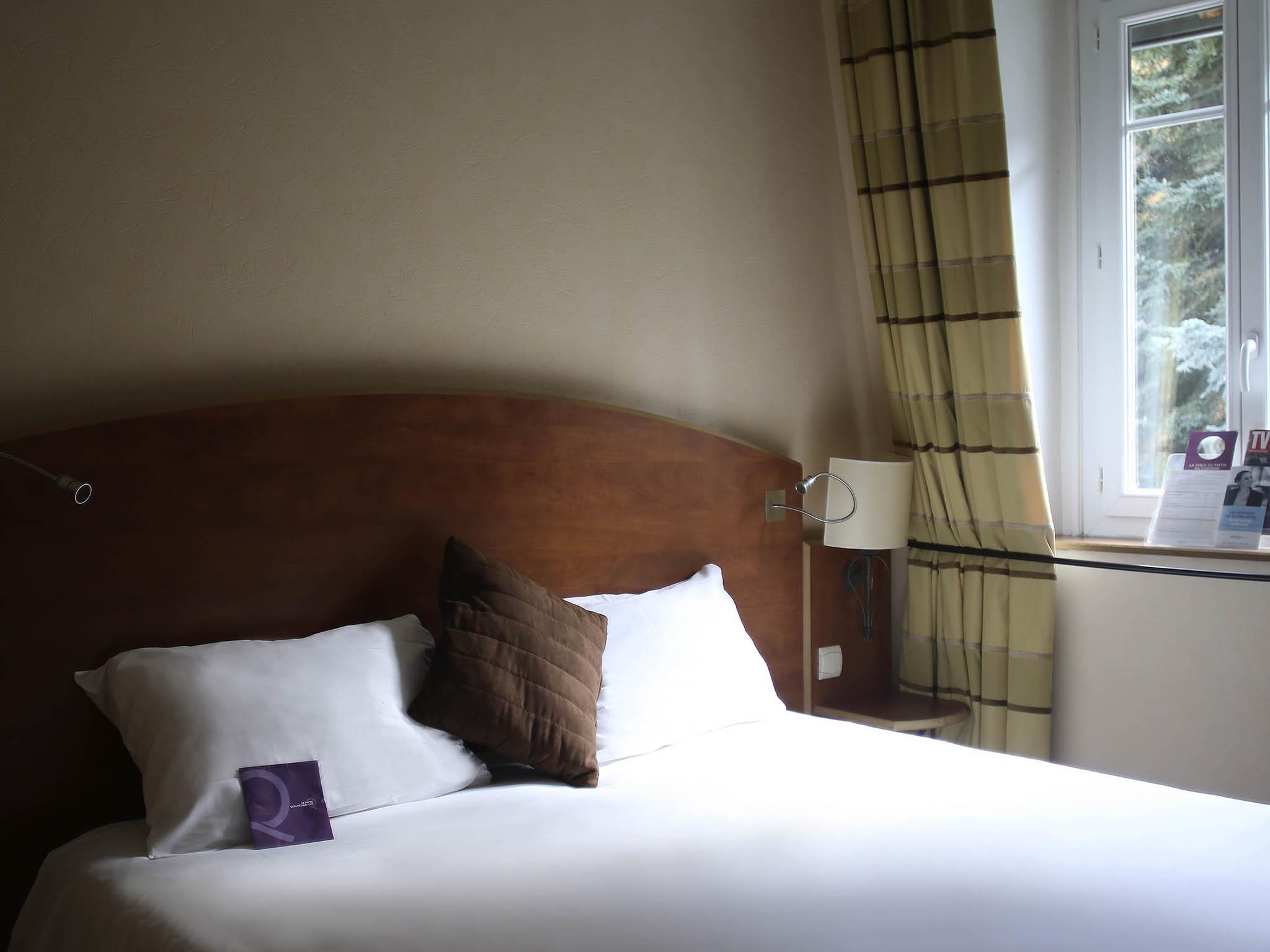 Mercure Saint Nectaire Spa & Bien- - Tap to explore photos