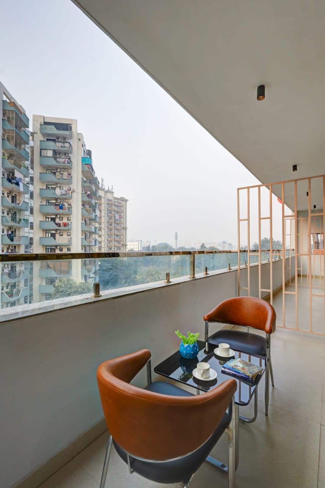Hotel royal residency medanta sector 39 gurgaon - Tap to explore photos