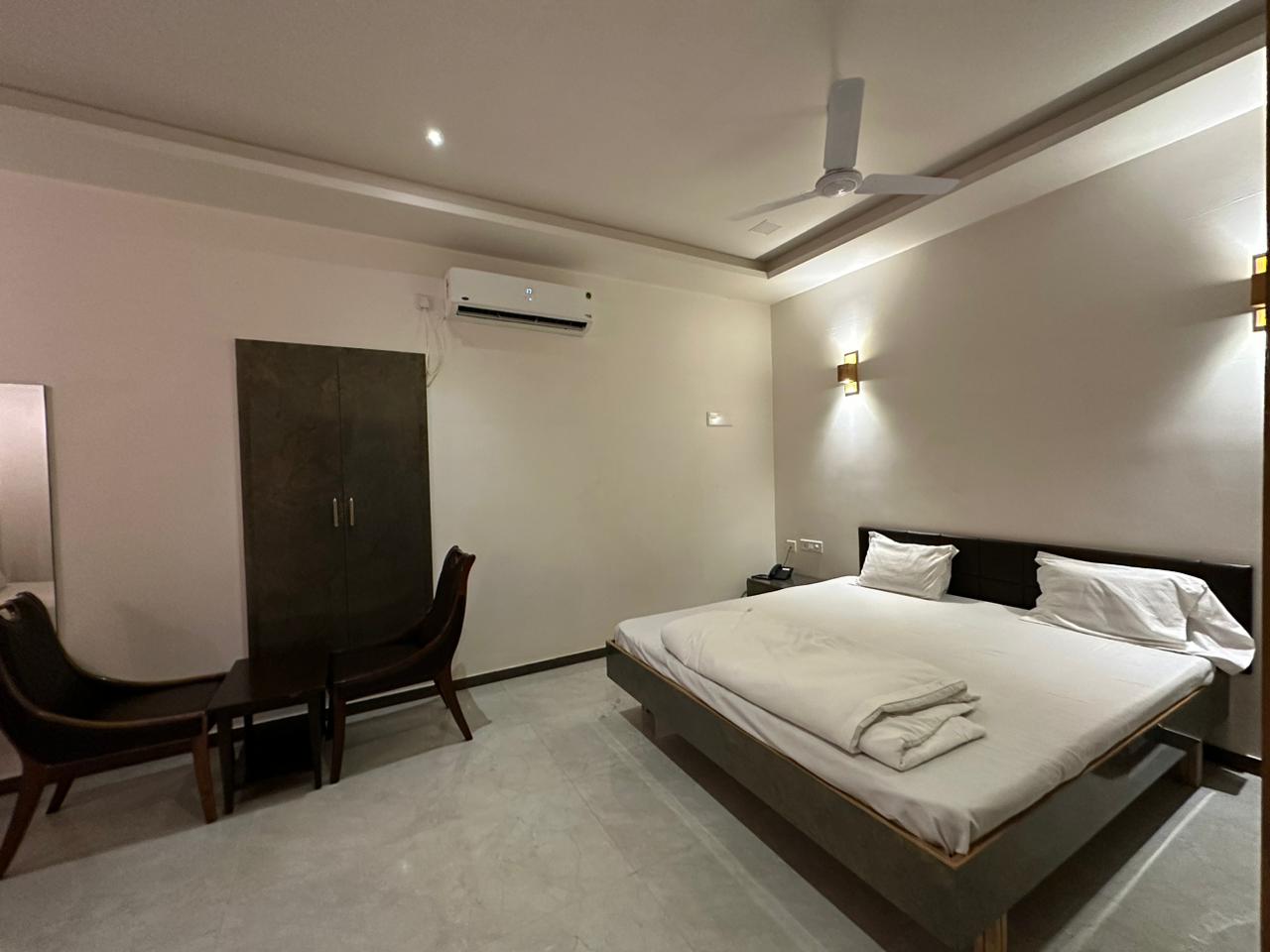 Hotel Surbhi. - Tap to explore photos
