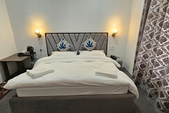 INN OF DREAMS (PURE VEG)