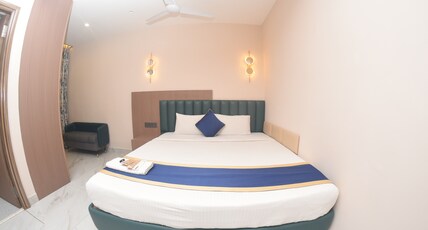 Revaa Hotels Room Type - Luxury King Suite