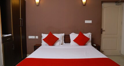 Sreepathi Indraprastha Room Type - Deluxe Ac Room