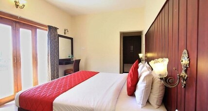Golden Springs Room Type - Deluxe Room