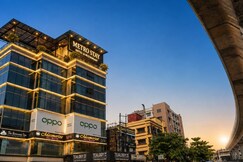 Metro Stay Guest House