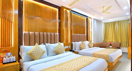 The Northern Palace @ 3 mins from Connaught Place Room Type - Family Suit AC Room