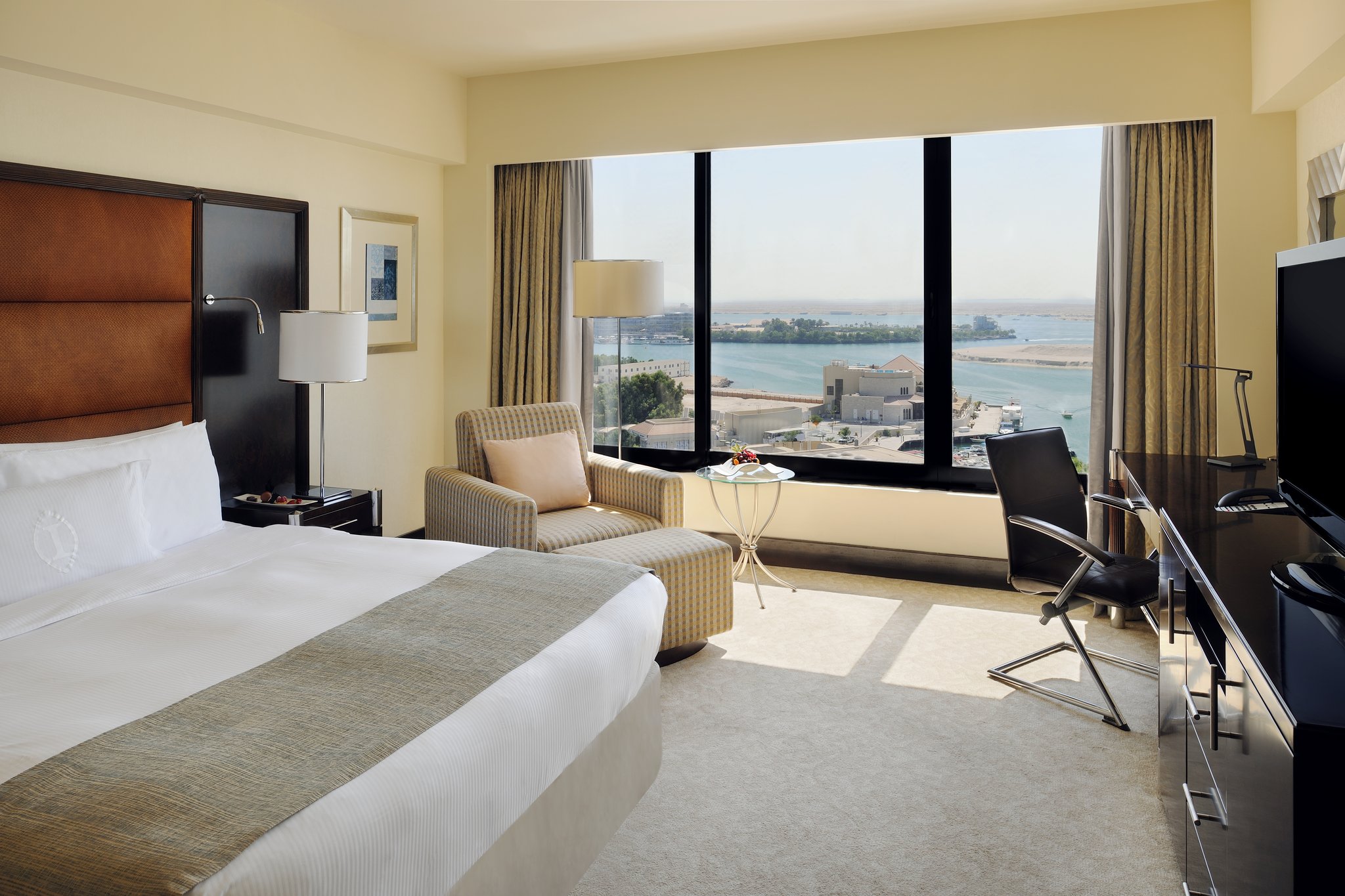 InterContinental ABU DHABI - Tap to explore photos