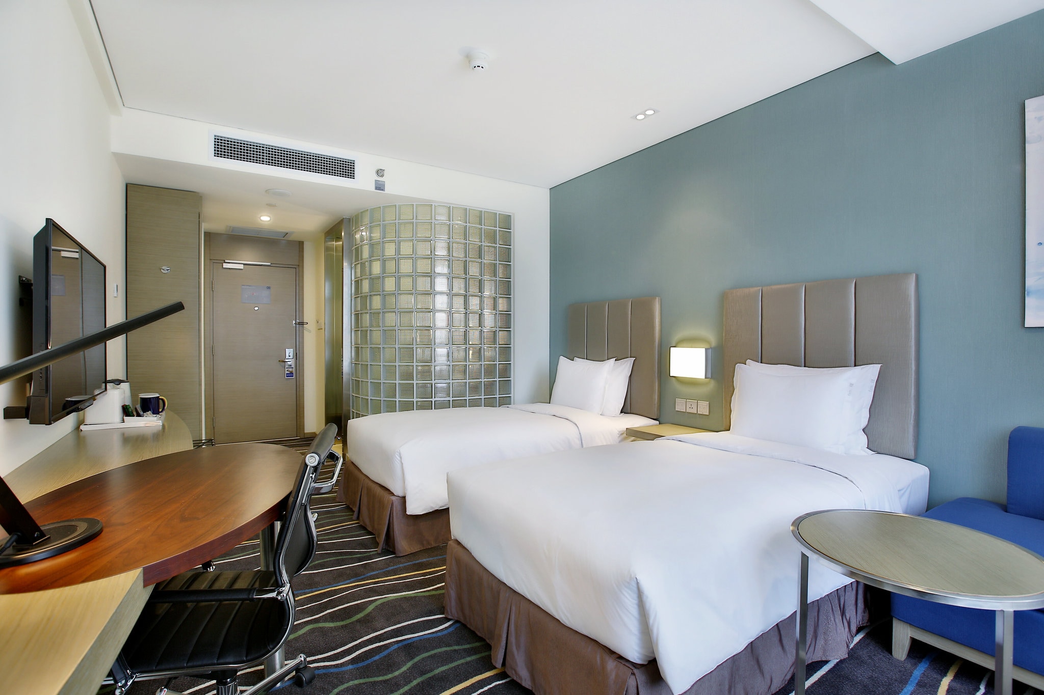 Holiday Inn Express Langfang Park View - Tap to explore photos