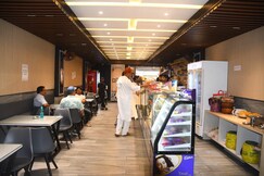 Hotel Sah Sweets, Bihar