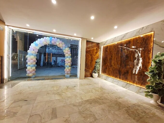 AP Palace Hotel Ayodhya, 6 km from Ram Mandir - Tap to explore photos