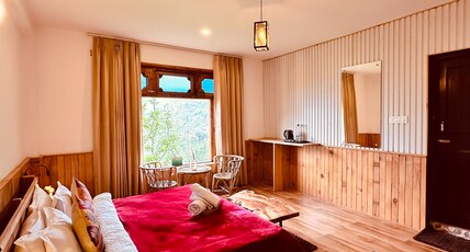 The Outpost - Hallan Valley, Manali - Boutique Stay & Cafe Room Type - Deluxe Private Room with Mountain View