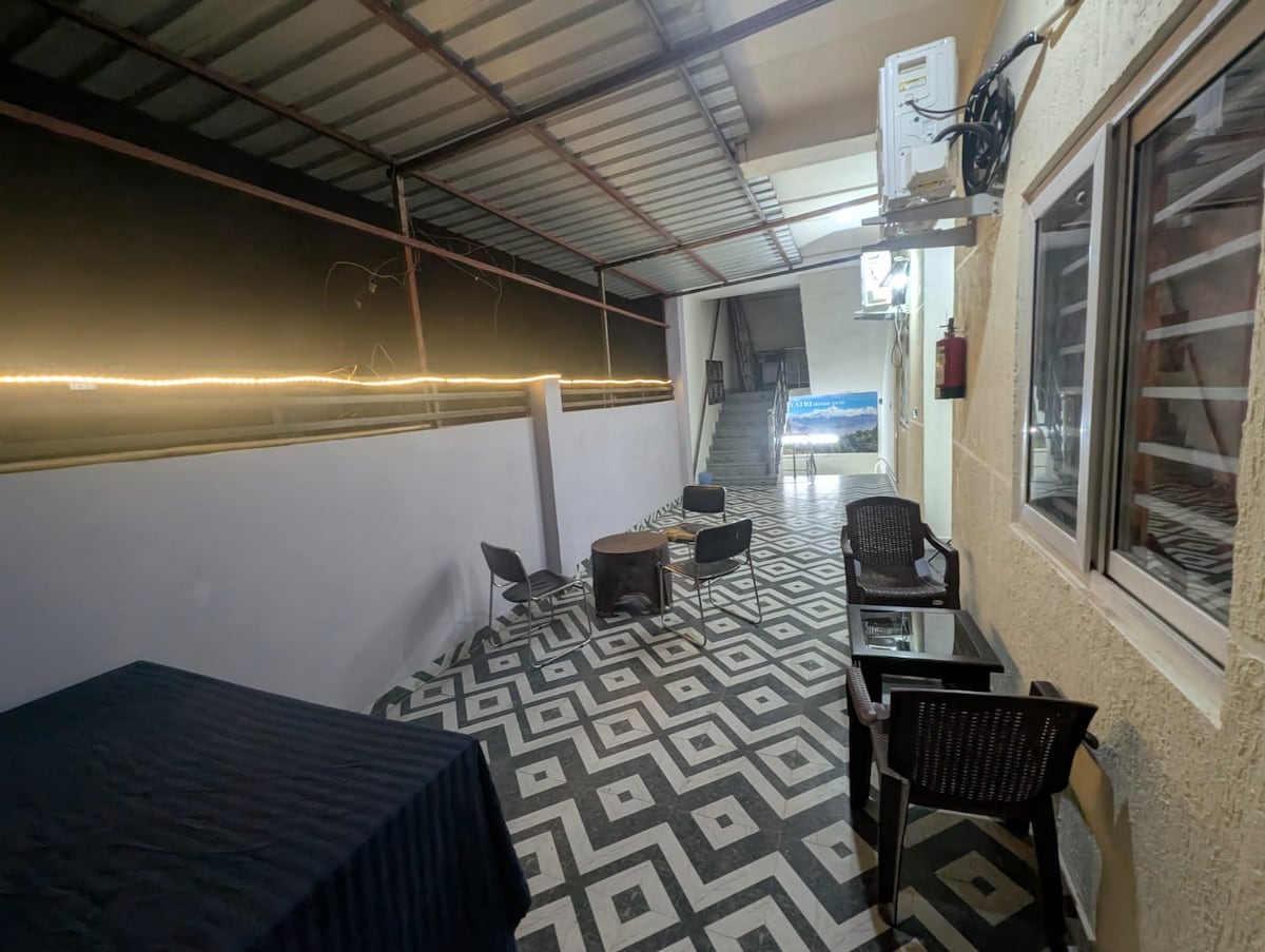 AC Budget Room near ISBT and Graphic era - Tap to explore photos