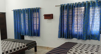 Prems Homestay, Fort Kochi Room Type - (E) 6 Bedded Non AC Room