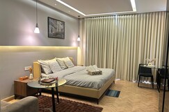 Orchid Stays Cozy Luxury Studio w Aravalli View