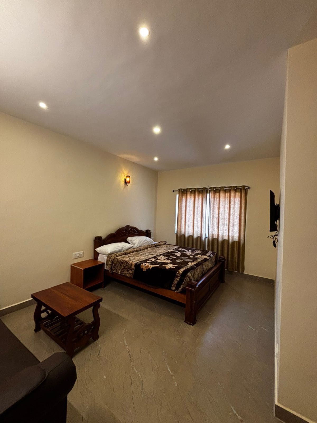 KODAI CRADLE HOME STAY - Tap to explore photos