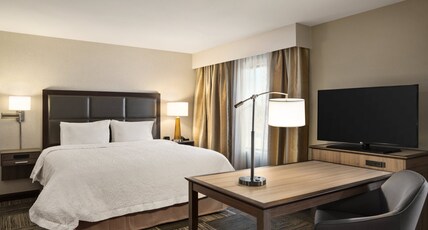 Hampton Inn & Suites by Hilton Minooka Room Type - 1KN MOB HEA ACC RIS STU NS