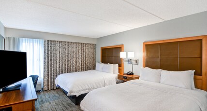Hampton Inn Albany-Wolf Road Room Type - 2QNS W FRIDGE-MICROWAVE NS