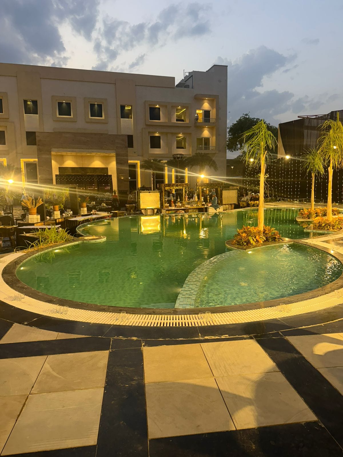 NARAYANA RESIDENCY - Tap to explore photos