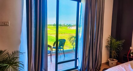 Saya's Abode (Railview Suites) Room Type - Suite 4 (Premium)