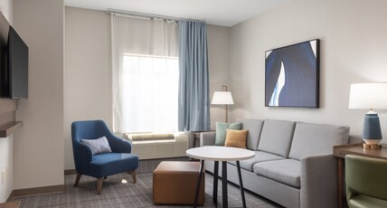Staybridge Suites Bentonville-Rogers Room Type - 1 Queen 1 Bedroom Suite Sofa Bed