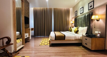 Hotel Sakura Gold by Maps Group Room Type - Deluxe Suite with (Swimming Pool access)