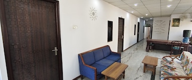 Rajdhani guest house