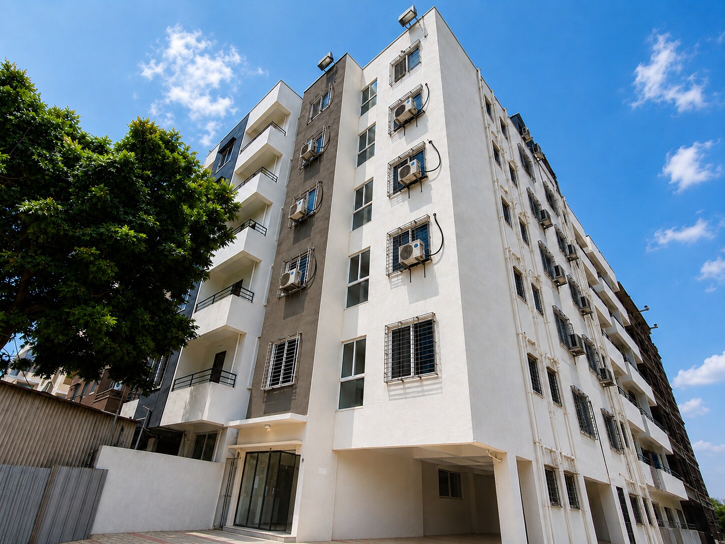 Collection O Phase-I Hinjewadi - Tap to explore photos