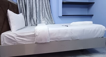 DEV VILLA - CHENNAI Room Type - Twin bed 