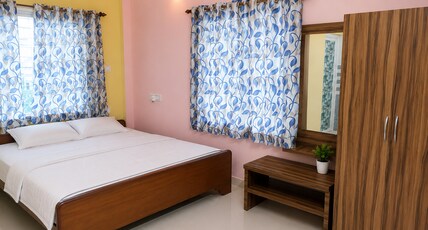 Hotel Trayee Room Type - NON AC DELUXE ROOM