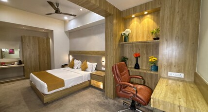 Murliwala Hotel and Restaurant Vrindavan Room Type - Suite Room