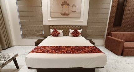 Hotel Sachin Chas Room Type - Superior Room Hotel Sachin Chas Room Type - Superior Room
