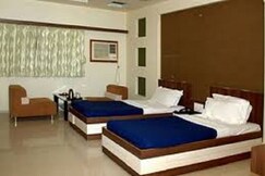 Hotel Raj Tourist