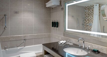 Hilton Salalah Resort Room Type - 2 QUEEN BEDS DELUXE ROOM