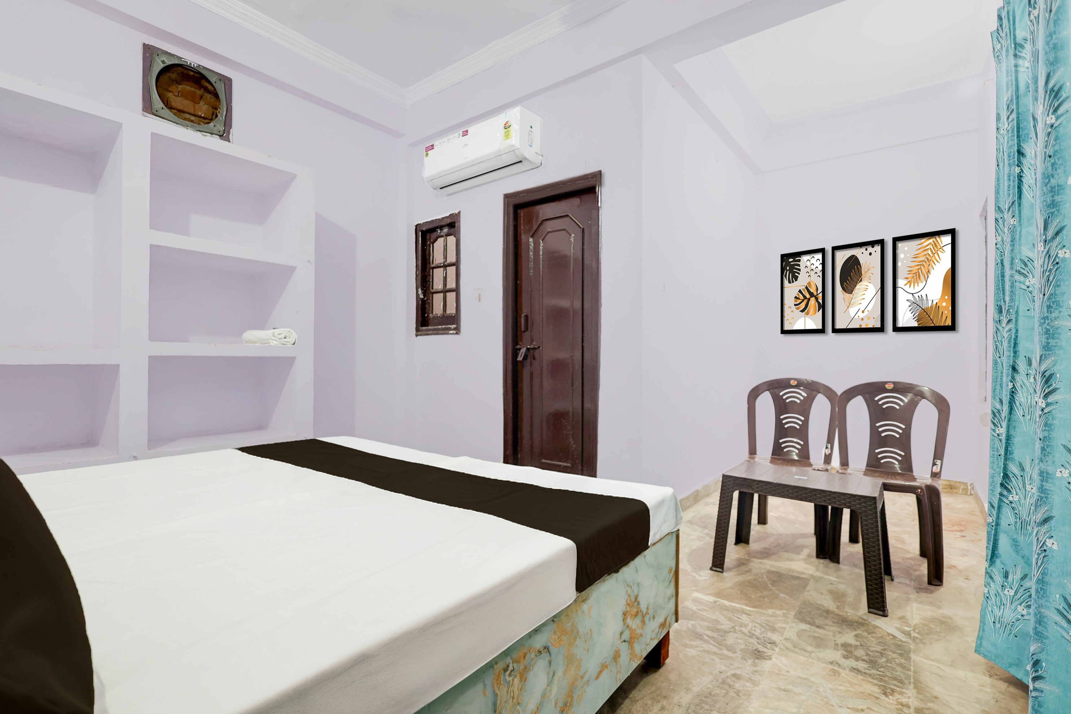 Spot On Alpha Guest House - Tap to explore photos