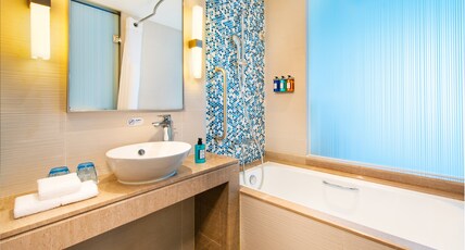 Holiday Inn Express Macau City Centre Room Type - 1 Queen Standard Sofa Bed