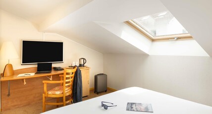 Mercure Epinal Centre Room Type - Top-floor Classic Room with 1 double bed